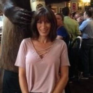 Meet your Posher, Carla